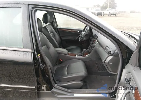 2001 Mercedes-Benz C 240 from USA, damaged, VIN WDBRF61JX1F074569